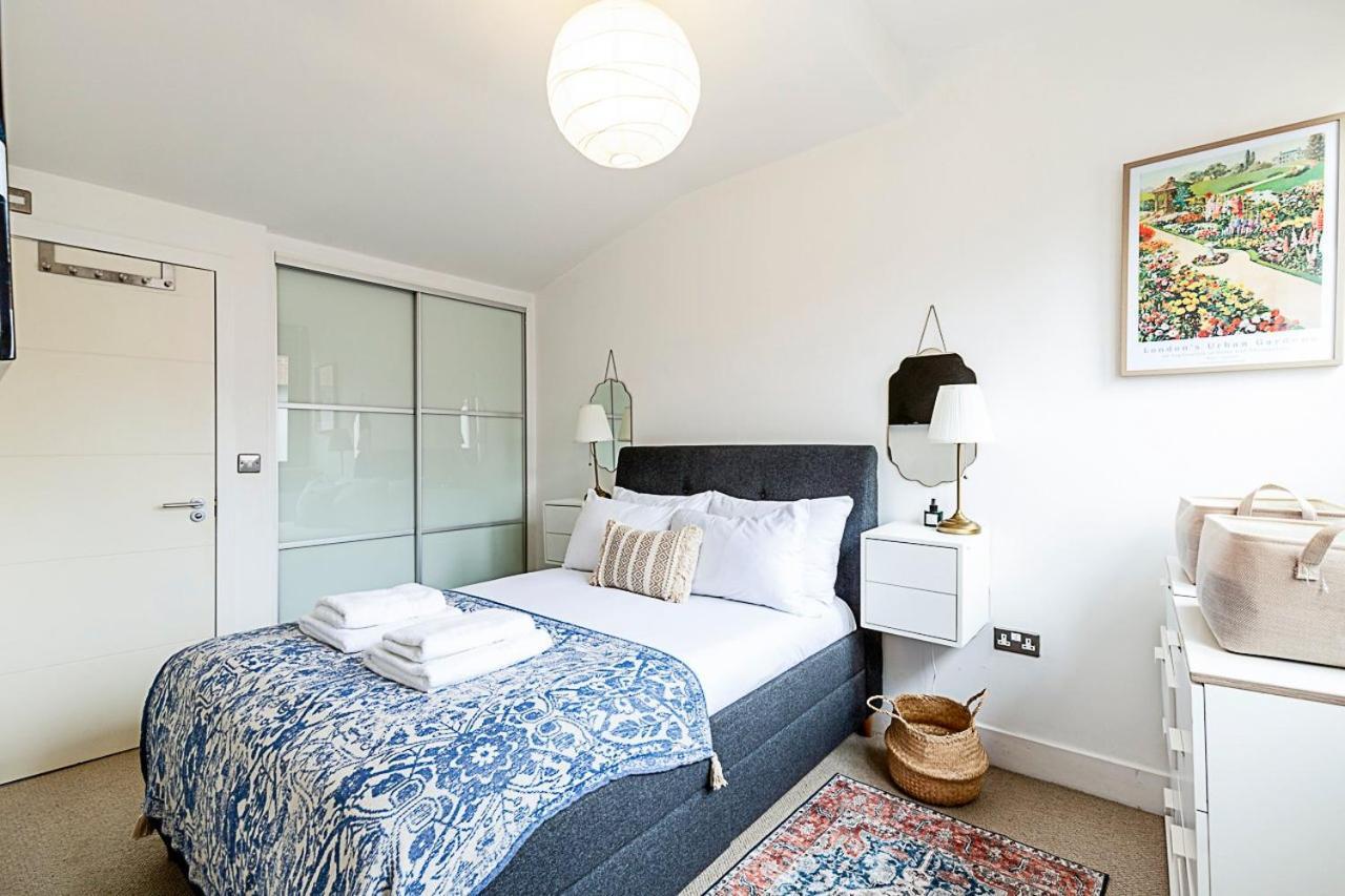 Modern Airy 2-bed Gem In Trendy Stoke Newington * Londra
