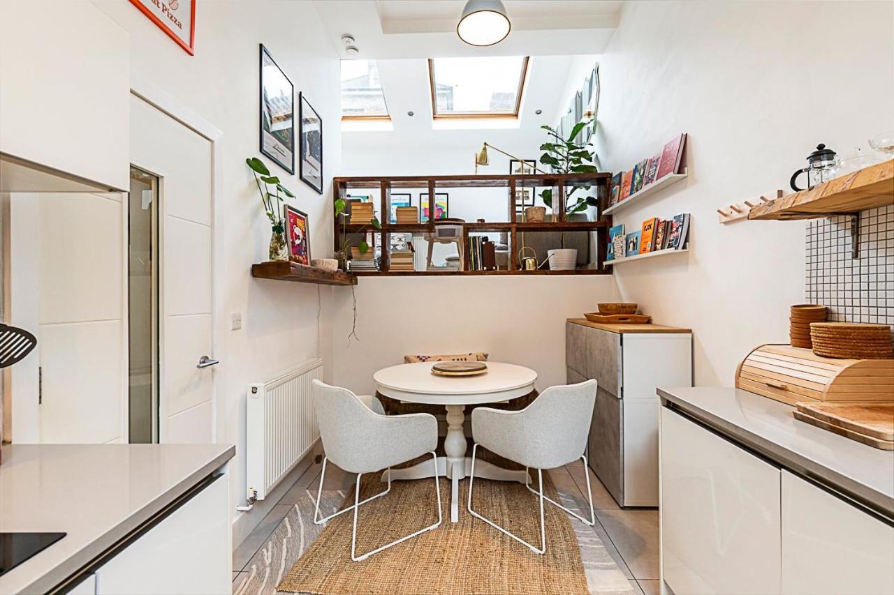 Modern Airy 2-bed Gem In Trendy Stoke Newington * Londra